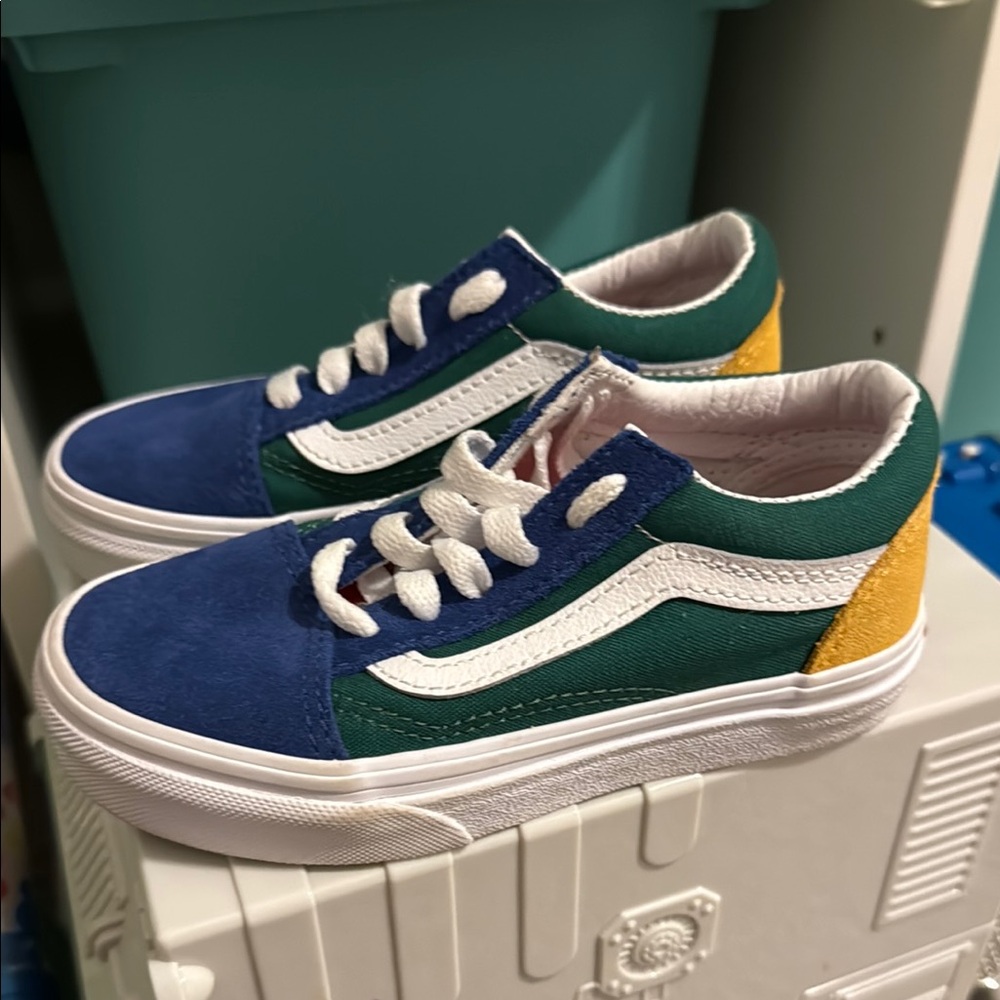 Vans Blue and Green Old Skool Sneakers